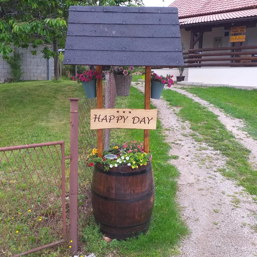 Happy day Apartment Slunj Bagian luar foto